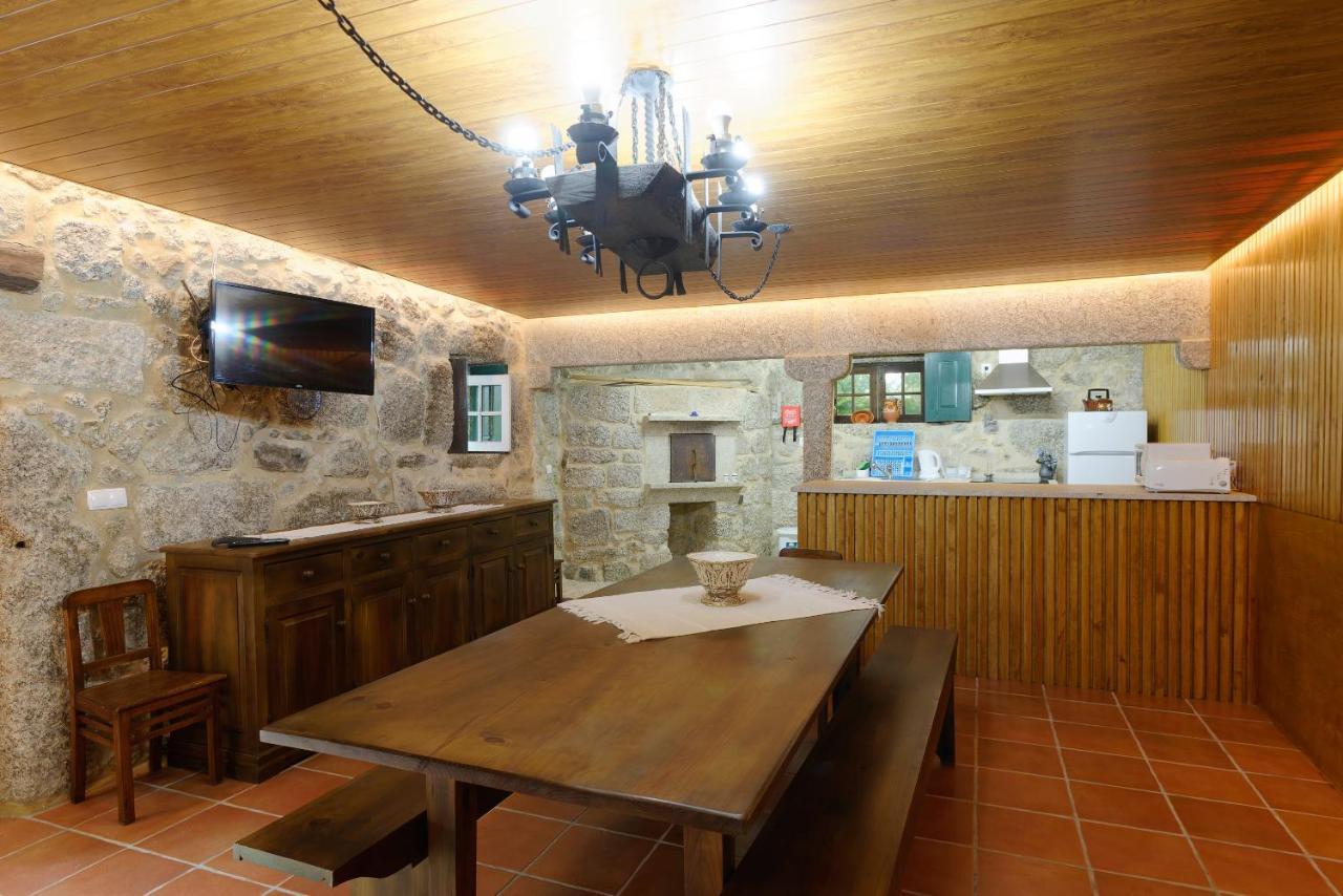Casa De Carcavelos Кабесейраш-ди-Башту Экстерьер фото