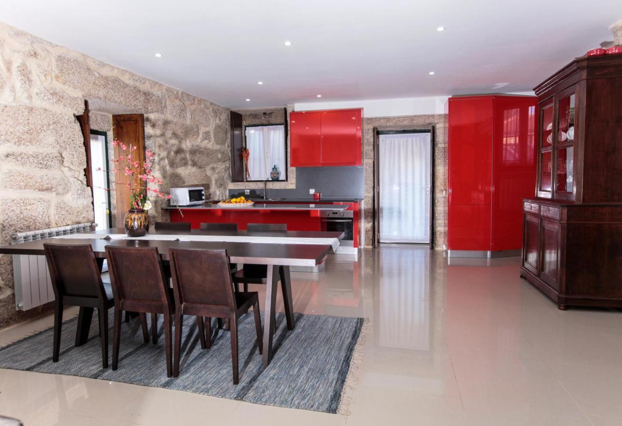 Casa De Carcavelos Кабесейраш-ди-Башту Экстерьер фото